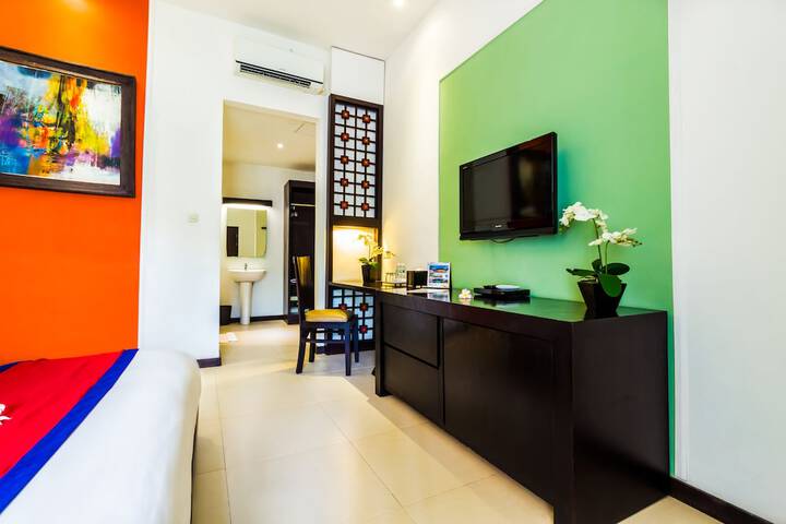 Room 21 of 42