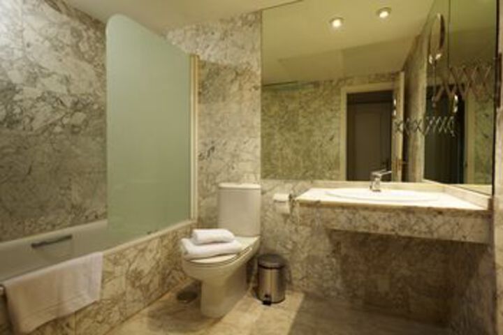 Room 3 of 29