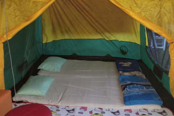 Room 4 of 34
