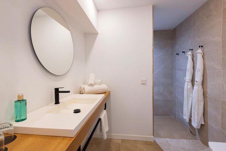 Bath Interior