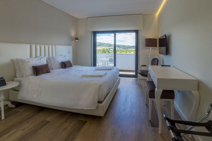 Room 15 of 40