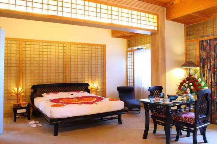 Room 57 of 120