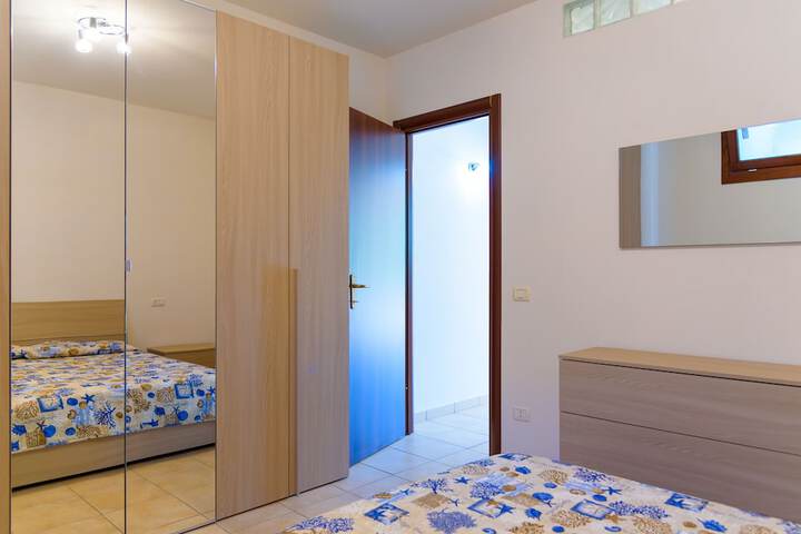 Room 16 of 25