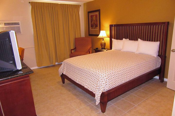 Room 15 of 32