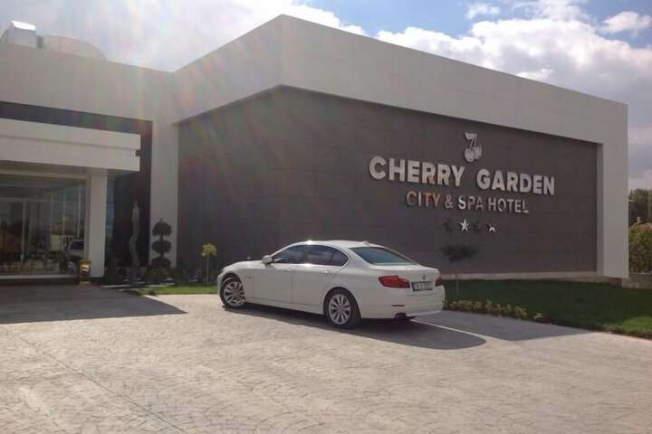 Cherry Garden City & Spa Hotel