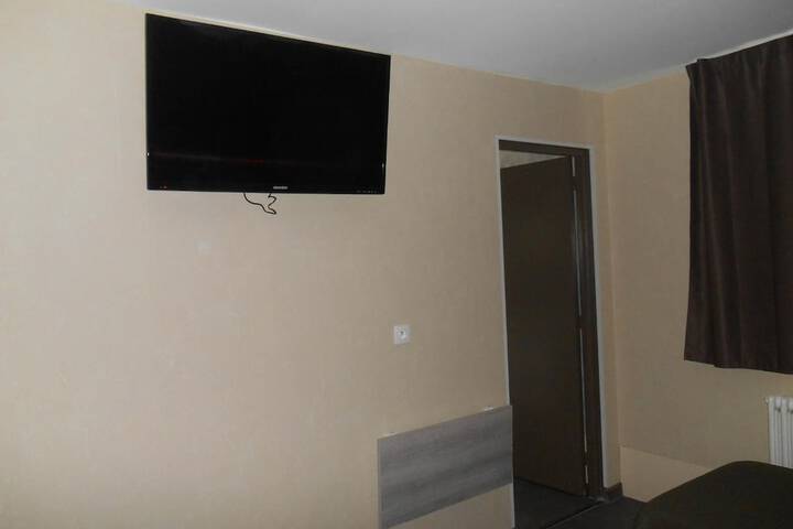 Room 14 of 42