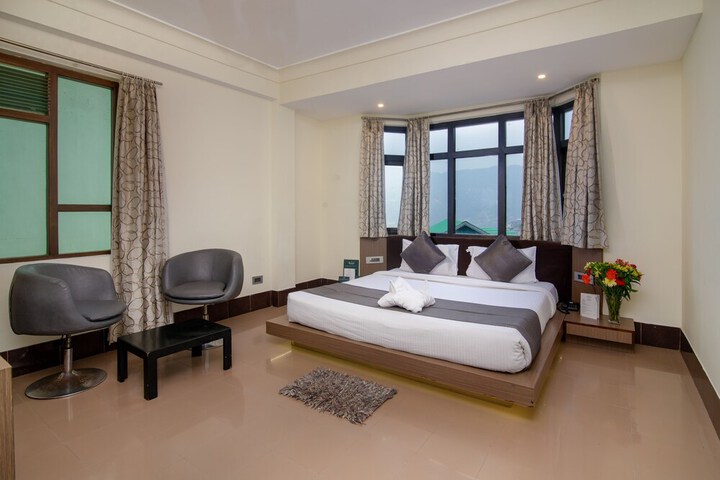 Room 27 of 60