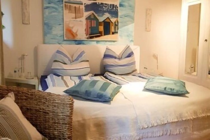 Room 5 of 35