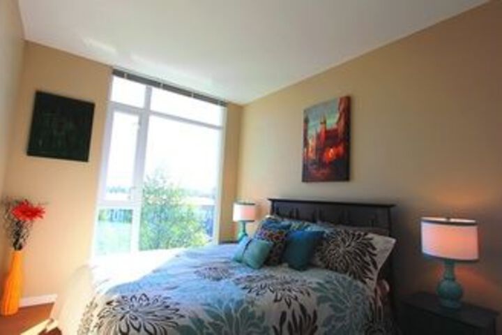 Room 8 of 23