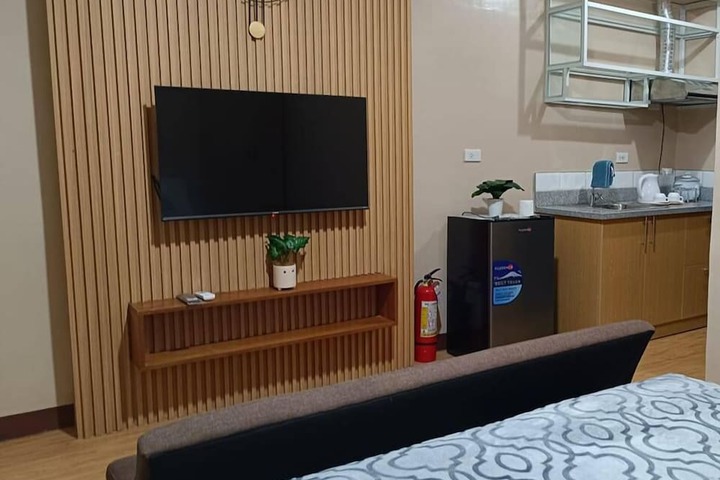 Room 7 of 11