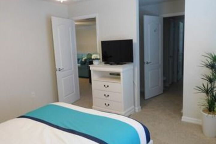 Room 35 of 48