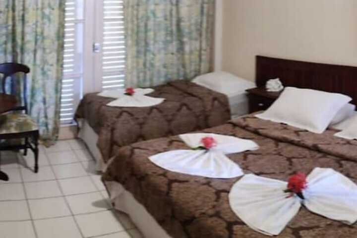 Room 12 of 87