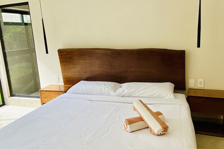 Room 2 of 23
