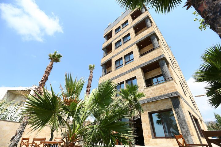 Hotel 4 of 20