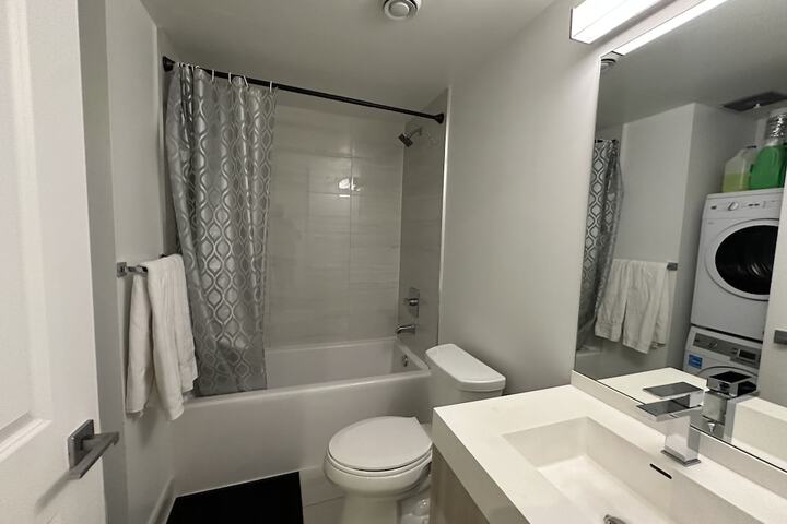 Room 306 of 340