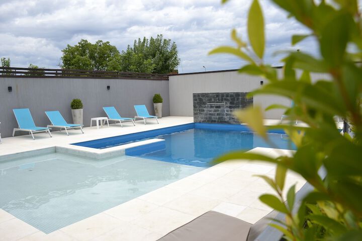 Pool 46 of 64