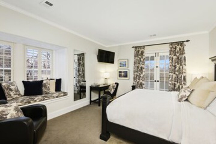 Room 21 of 36