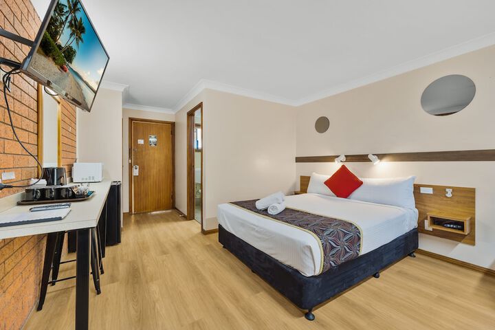 Room 13 of 105