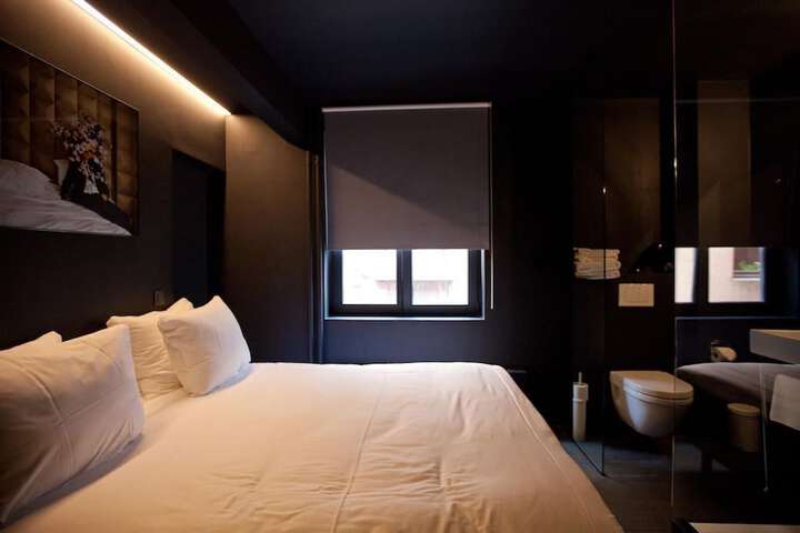 Room 34 of 119