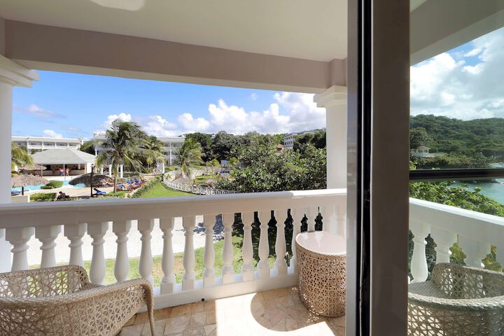 Terrace/Patio 221 of 223