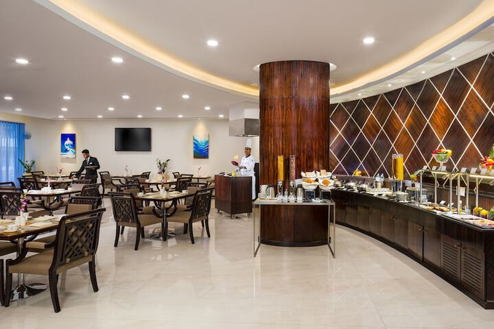 Dining Photos