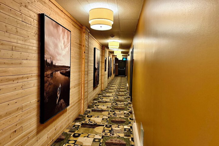 Ballroom/Hall 104 of 108