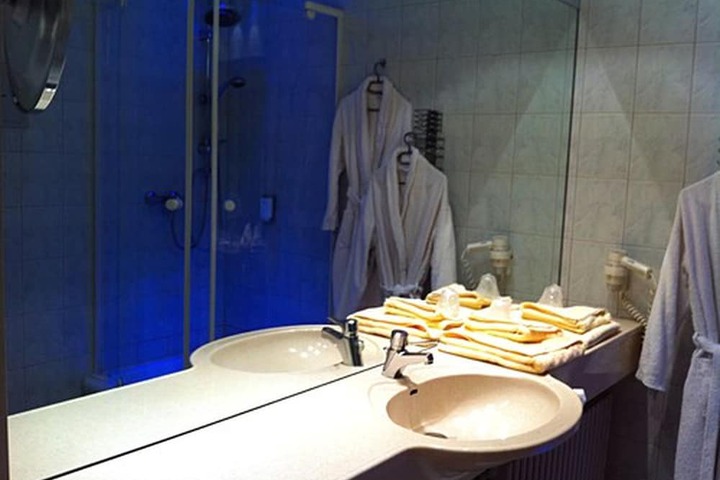 Clean Restrooms