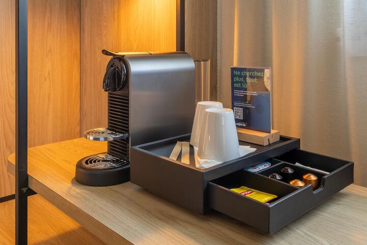 Room amenity