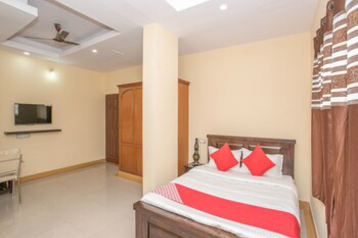 Room 16 of 27