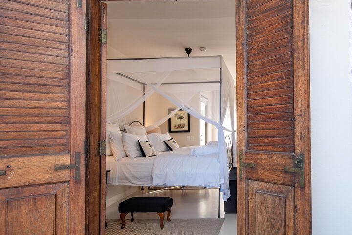 Room 42 of 194