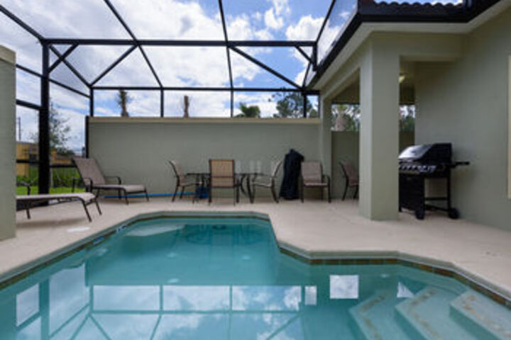 Pool 643 of 687