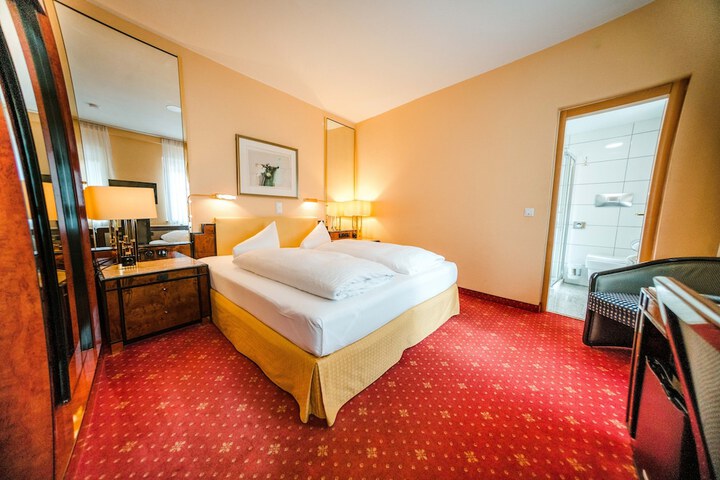 Room 14 of 44