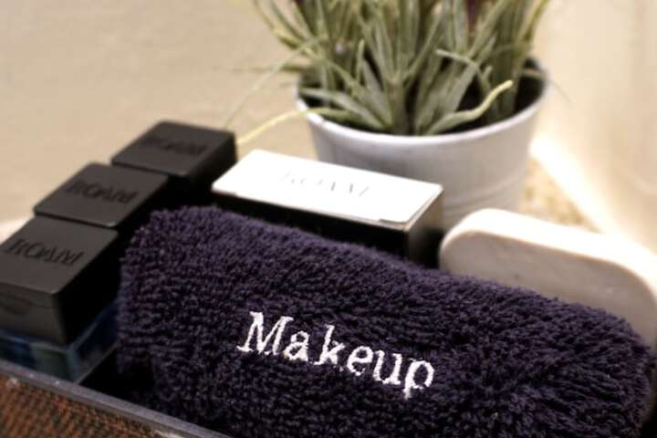 Bathroom amenities