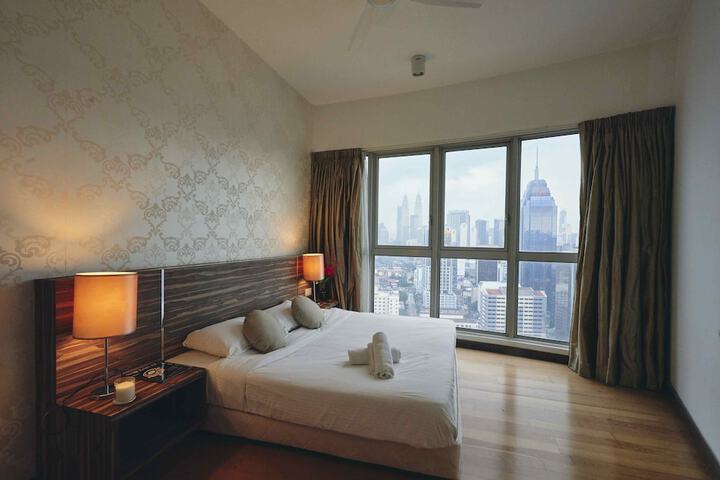 Room 13 of 43