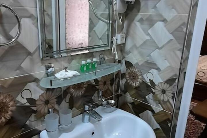 Room 15 of 22