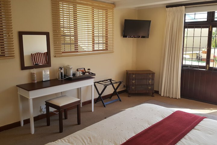 Room 18 of 110