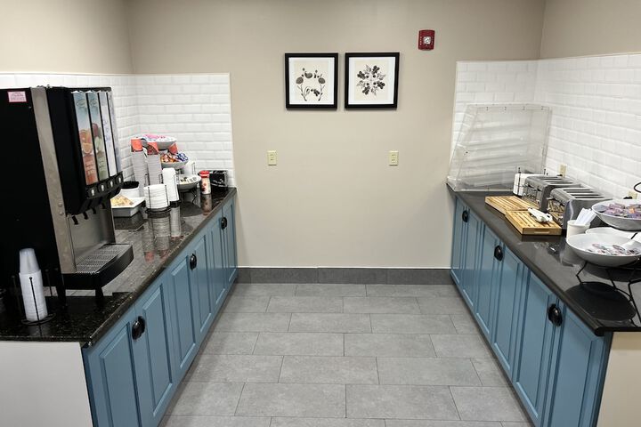 Breakfast area