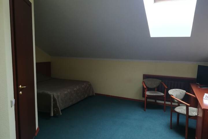 Room 23 of 51