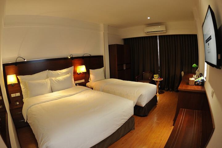 Room 21 of 30
