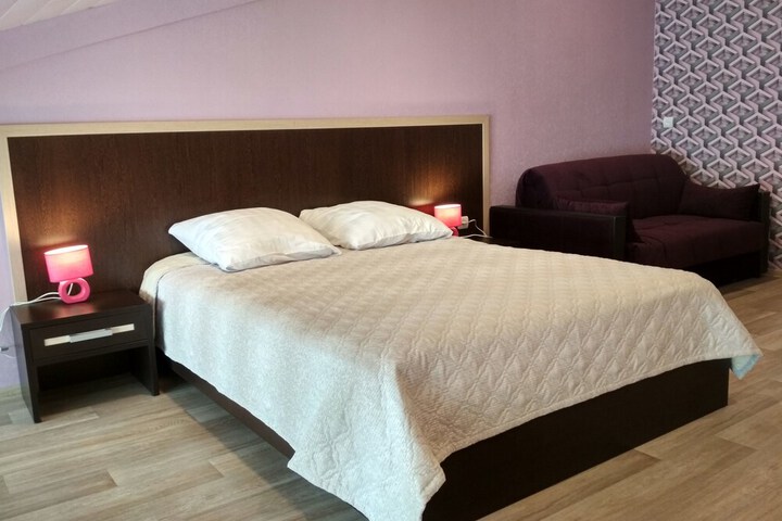 Room 13 of 48