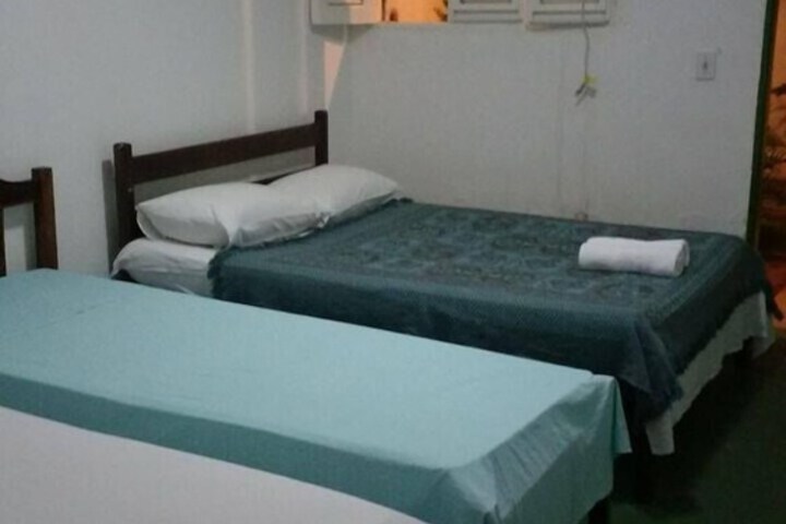 Room 4 of 10