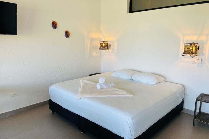 Room 12 of 42