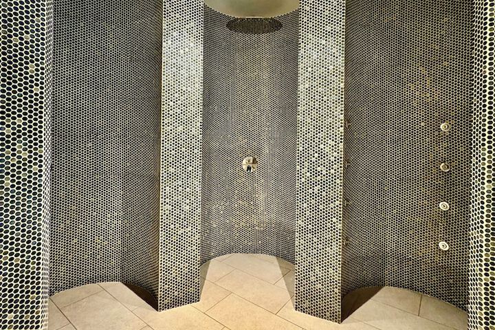 Hotel Entry