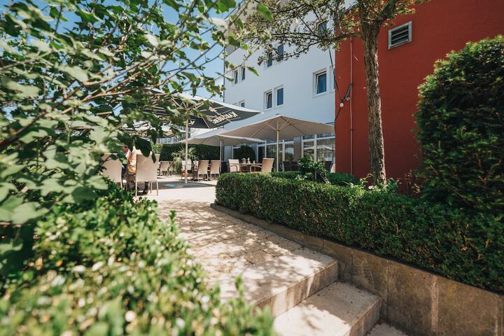 Terrace/Patio 16 of 36