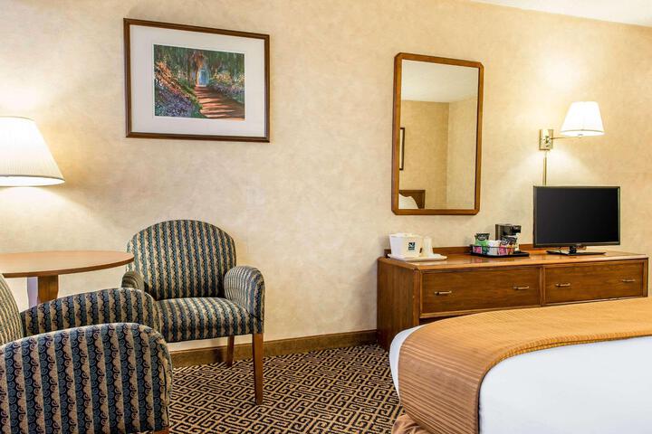 Double Bed Accessible (1 of 2)