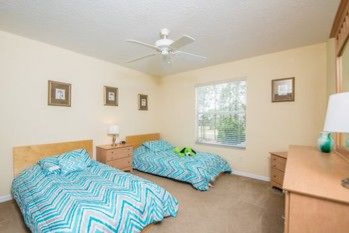 Room 9 of 30