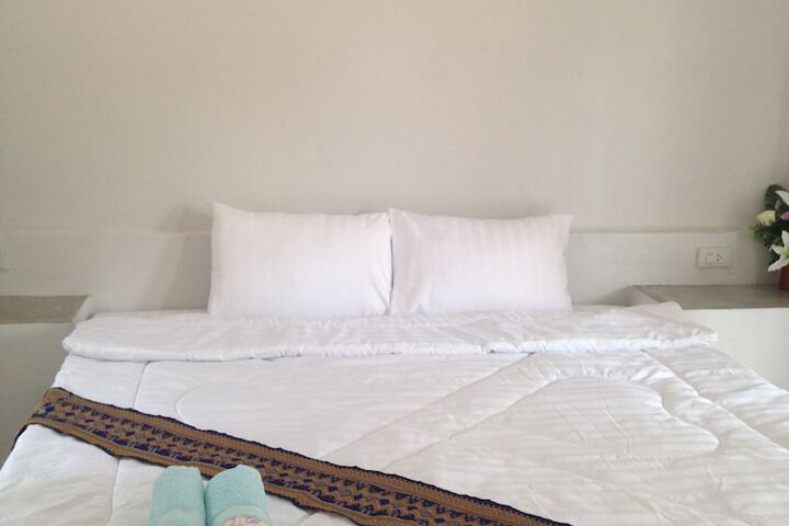 Room 7 of 38