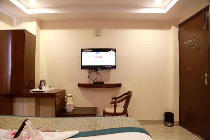 Room 26 of 45