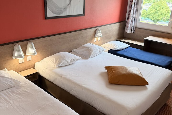 Room 20 of 38