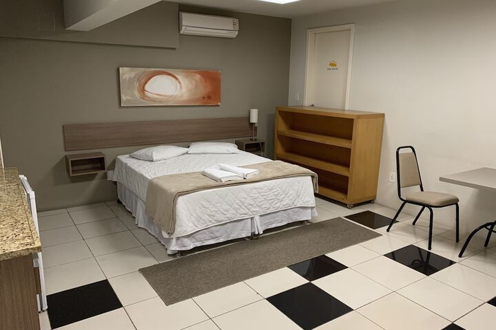Room 110 of 128